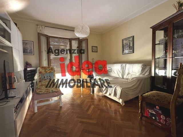 Appartamento in vendita di 103 m² in Via Oreste Lizzadri, 1