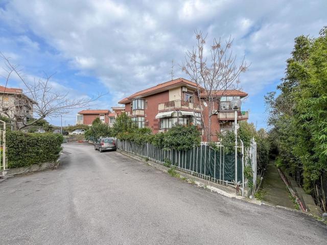 Appartamento in vendita di 103 m² in Via Litteri, 51
