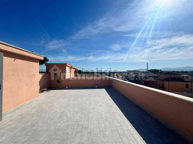 Appartamento in vendita di 103 m² in Via Lucciano