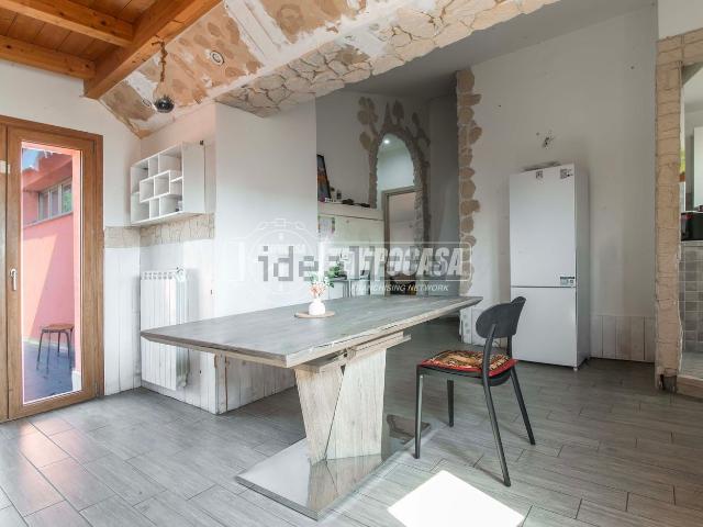 Appartamento in vendita di 103 m² in Via Lucini, 18