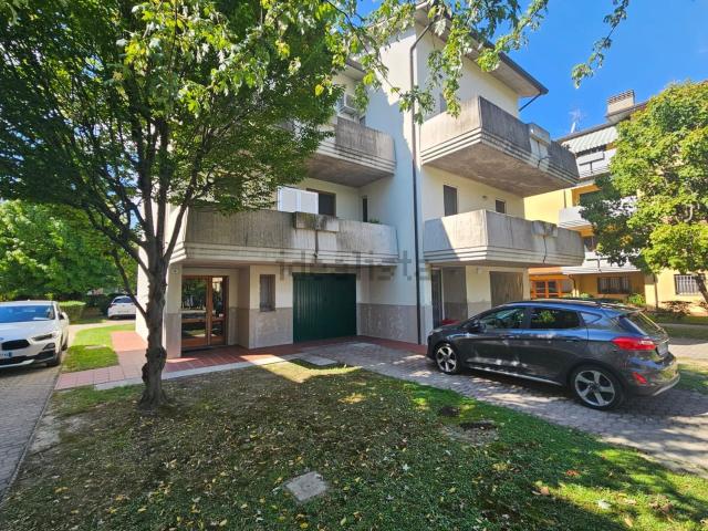 Appartamento in vendita di 103 m² in Via Lughese, 5