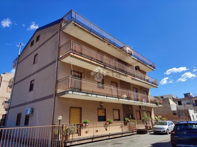 Appartamento in vendita di 103 m² in Via Luigi Capuana, 3