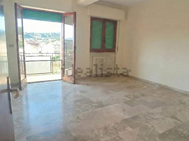 Appartamento in vendita di 103 m² in Via Marcuccio, 10