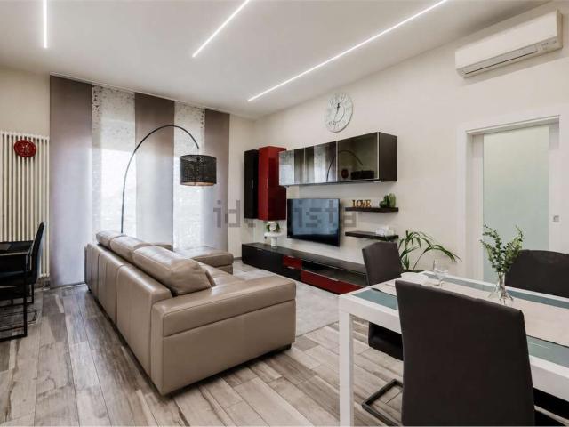 Appartamento in vendita di 103 m² in Via San Cristoforo, 90