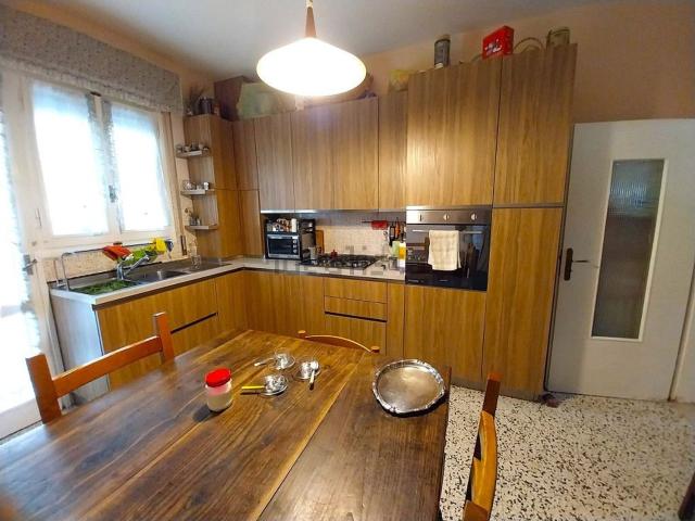 Appartamento in vendita di 103 m² in Via Scarsellino, 4