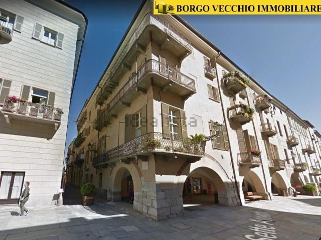 Appartamento in vendita di 103 m² in Via Sette Assedi, 2