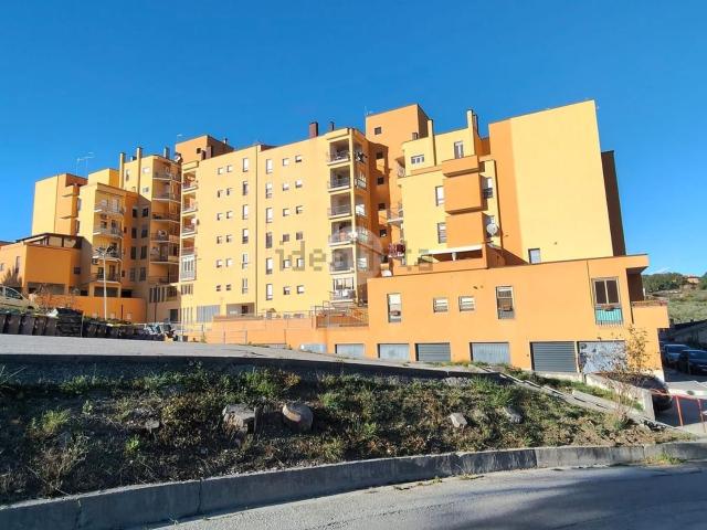 Appartamento in vendita di 103 m² in Via Sicilia, 133