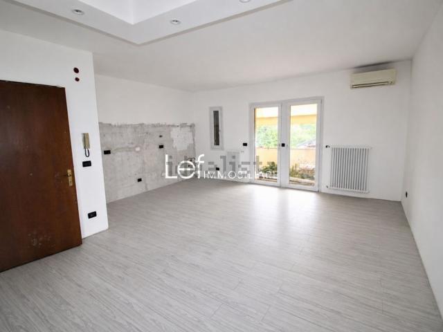 Appartamento in vendita di 103 m² in Via Papa Luciani