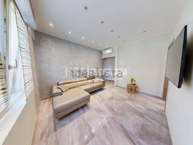 Appartamento in vendita di 103 m² in Via Piave, 10