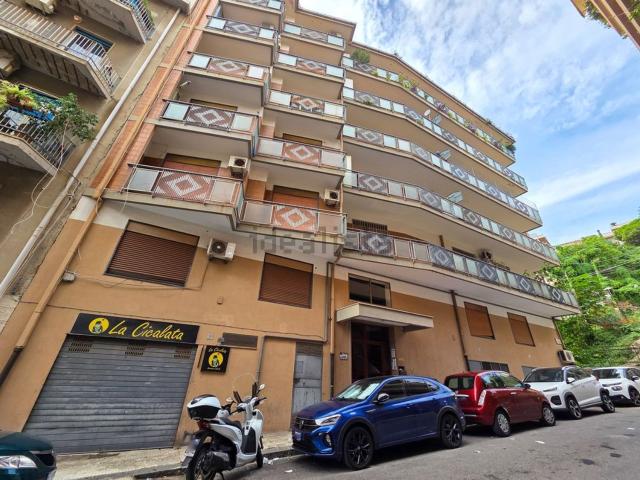 Appartamento in vendita di 103 m² in Via Pippo Romeo, 21