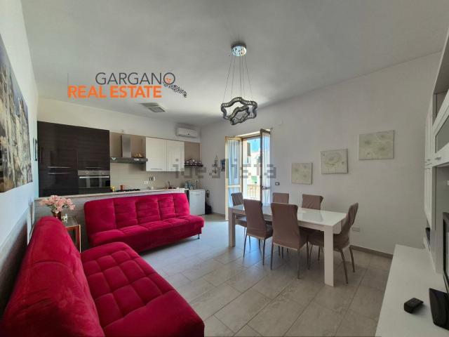 Appartamento in vendita di 103 m² in Via Tenente Simone Caizzi