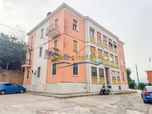 Appartamento in vendita di 103 m² in Via Tiro a Segno, 25