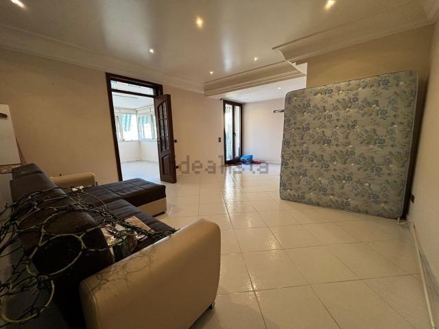 Appartamento in vendita di 103 m² in Via Ugo la Malfa