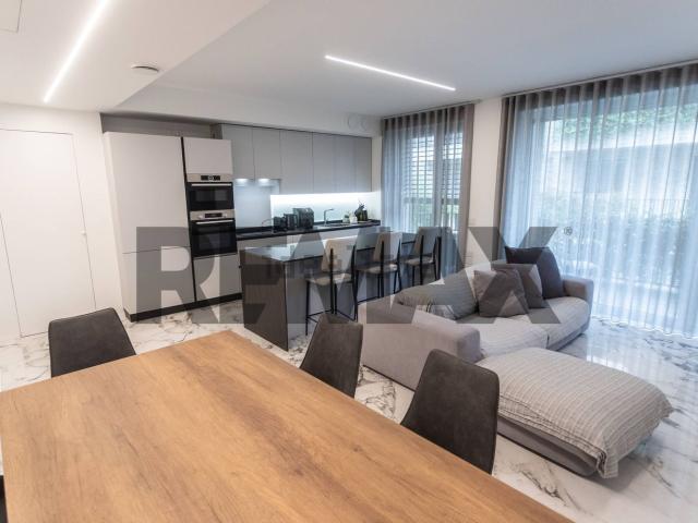 Appartamento in vendita di 103 m² in Via Vittorio Veneto, 19