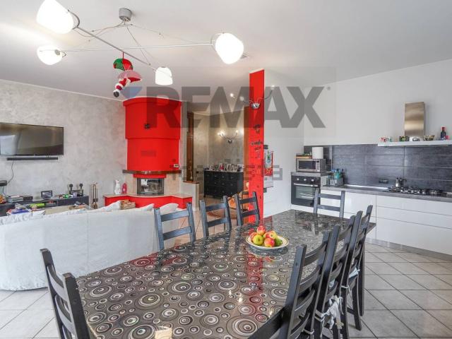 Appartamento in vendita di 103 m² in Via Vittorio Veneto, 1032