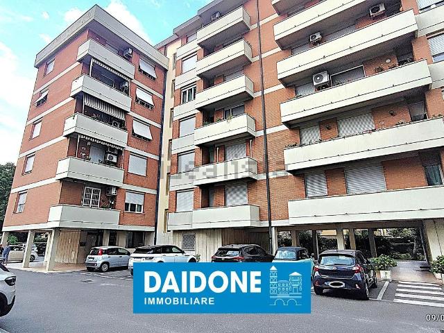 Appartamento in vendita di 103 m² in Viale Ugo Foscolo