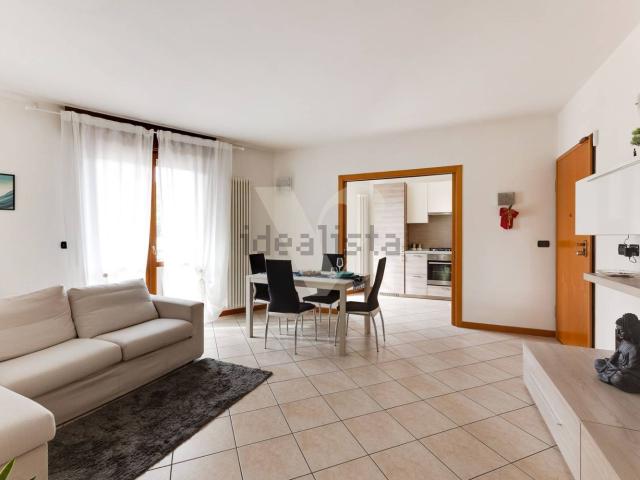 Appartamento in vendita di 103 m² in Viale Guglielmo Marconi, 141
