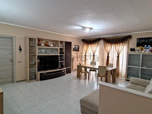 Appartamento in vendita di 103 m² in Viale Librino