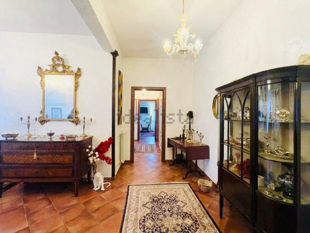 Appartamento in vendita di 103 m² in Viale Pio XII, 89