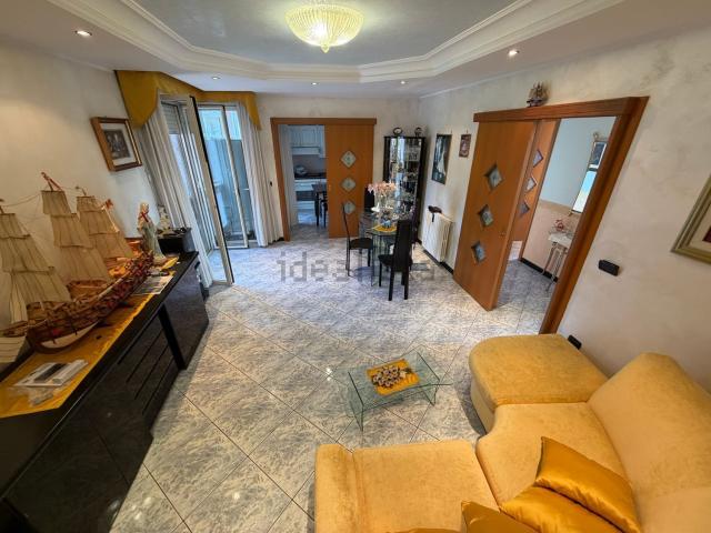 Appartamento in vendita di 103 m² in Viale Silvio Pellico, 6