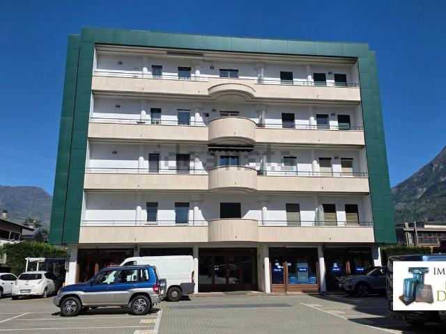 Appartamento in vendita di 103 m² in Corso Lancieri di Aosta