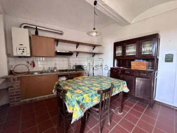 Appartamento in vendita di 103 m² in Frazione Quarto Inferiore, 2