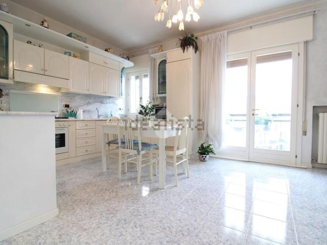 Appartamento in vendita di 103 m² in Piazza della Repubblica, 10