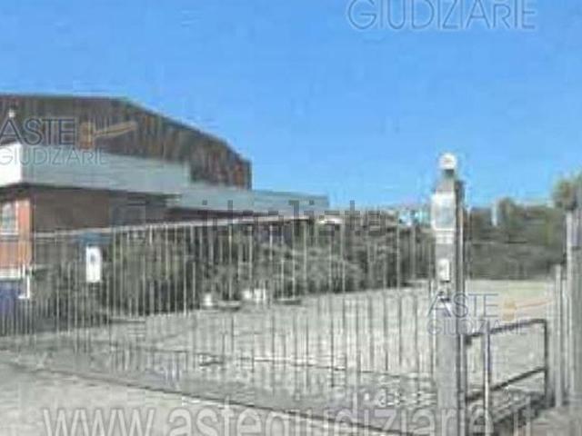 Appartamento in vendita di 1040 m² in Via Giotto