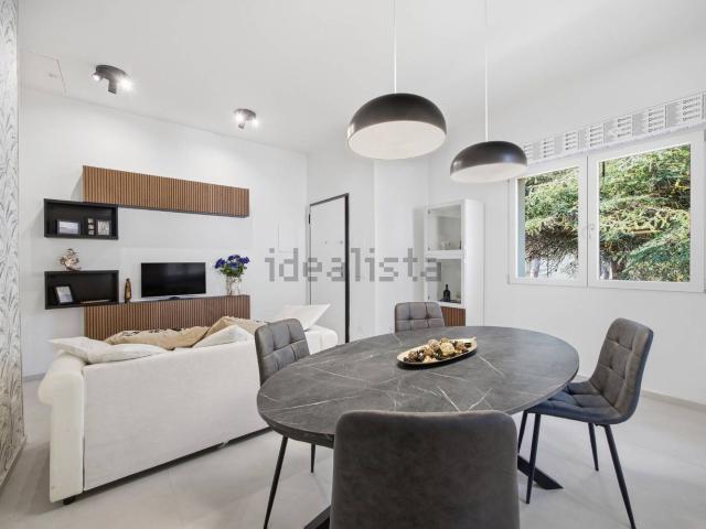 Appartamento in vendita di 104 m² in Via Caduti per la Libertà, 193