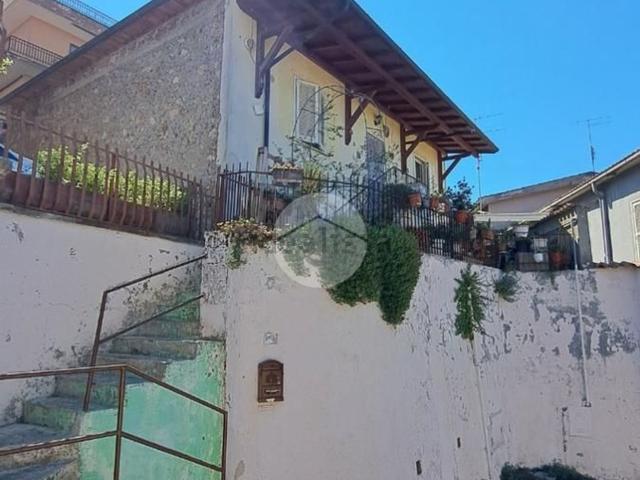 Appartamento in vendita di 104 m² in Via Casilina Nord