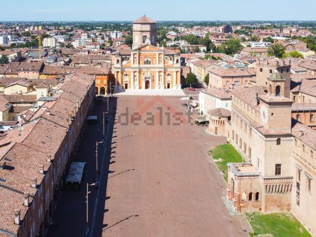 Appartamento in vendita di 104 m² in Via Ciro Menotti, 43