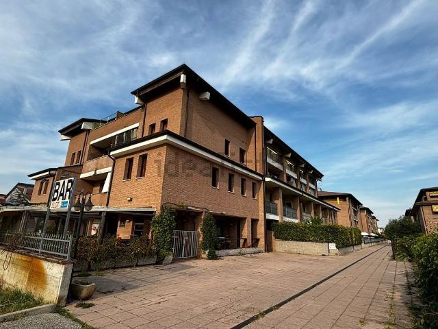Appartamento in vendita di 104 m² in Via Cisa, 183