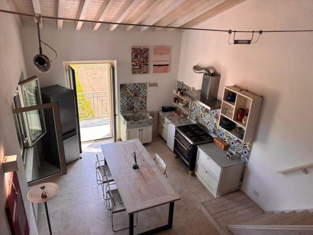 Appartamento in vendita di 104 m² in Via Clemente Loreta