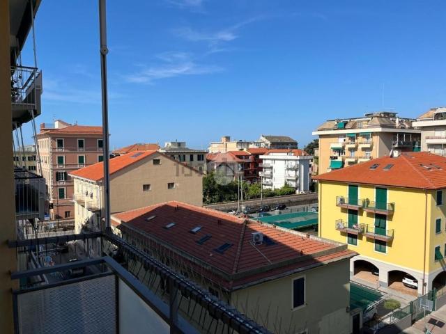 Appartamento in vendita di 104 m² in Via Cristoforo Colombo