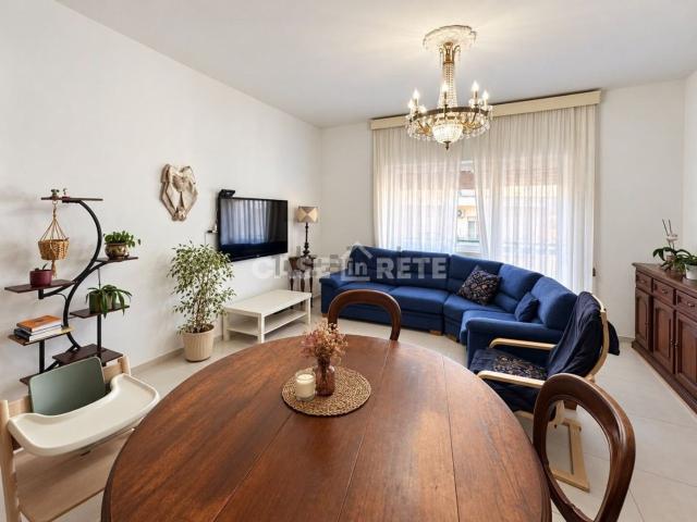 Appartamento in vendita di 104 m² in Via Bonaventura Tecchi, 2