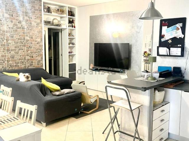 Appartamento in vendita di 104 m² in Via Giosuè Carducci, 40