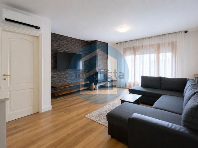 Appartamento in vendita di 104 m² in Via Guadagnini, 21