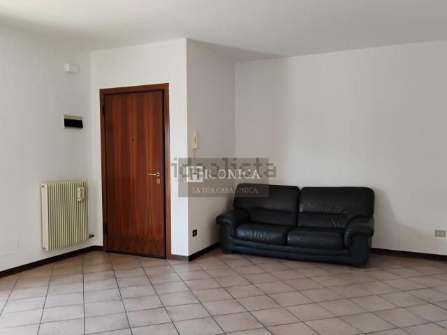 Appartamento in vendita di 104 m² in Via Don Guido Tognana