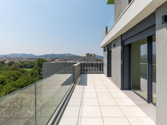 Appartamento in vendita di 104 m² in Via della Beverara, 37