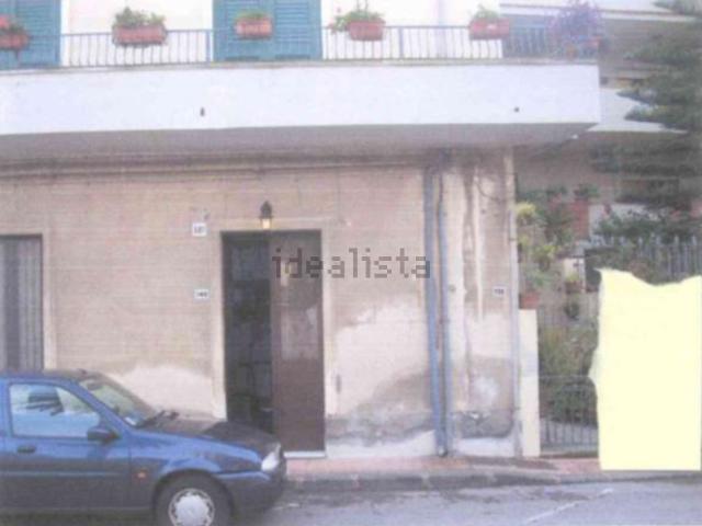Appartamento in vendita di 104 m² in Via F. Crispi