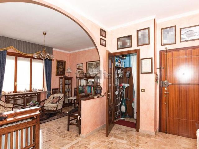 Appartamento in vendita di 104 m² in Via Faletti, 33
