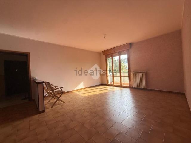 Appartamento in vendita di 104 m² in Via Fratelli Rosselli, 63