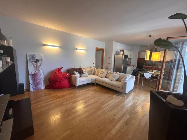Appartamento in vendita di 104 m² in Via Kennedy