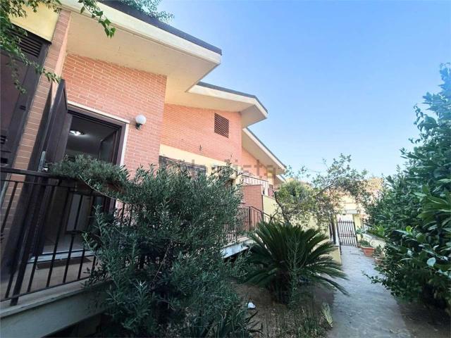 Appartamento in vendita di 104 m² in Via Ildebrando della Giovanna