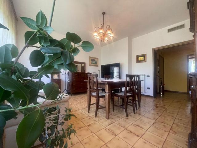Appartamento in vendita di 104 m² in Via Marzabotto