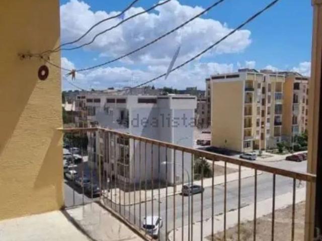 Appartamento in vendita di 104 m² in Via Michele Amari