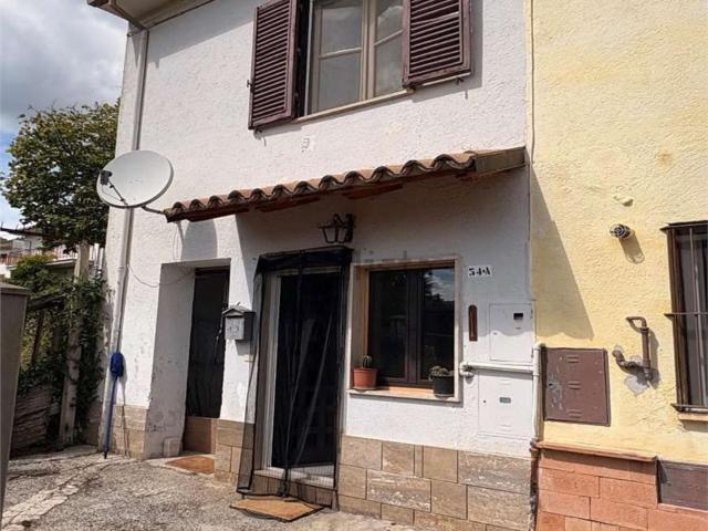 Appartamento in vendita di 104 m² in Via San Pietro Villa, 24