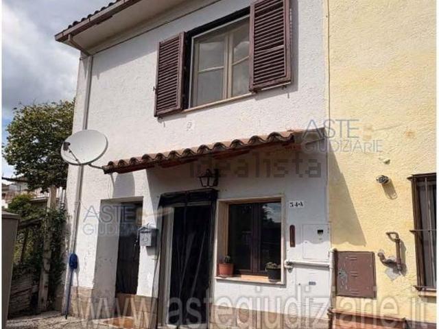 Appartamento in vendita di 104 m² in Via San Pietro Villa, 24