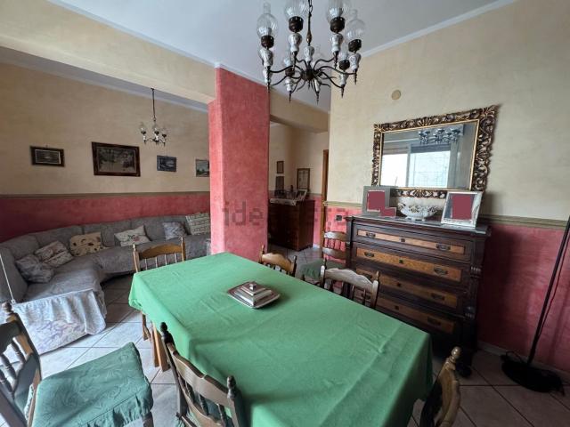 Appartamento in vendita di 104 m² in Via Sardegna