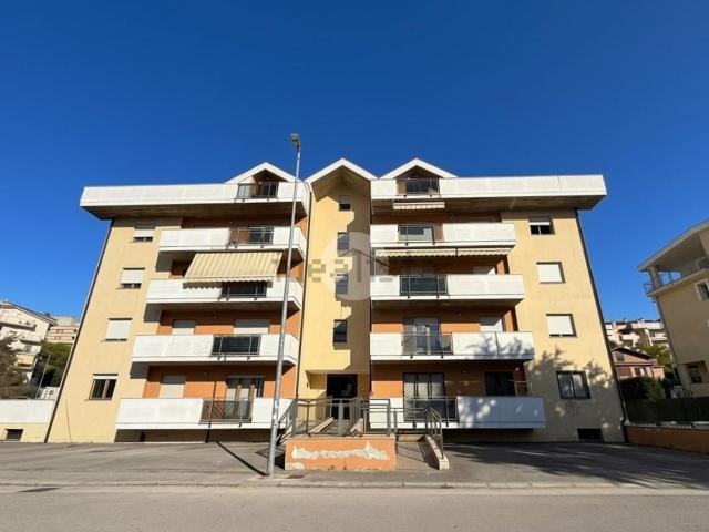 Appartamento in vendita di 104 m² in Via Pescasseroli, 66